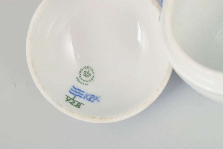 Royal Copenhagen, Denmark. Blue Fluted Plain, porcelain sugar bowl with lid and creamer in cobalt - 5