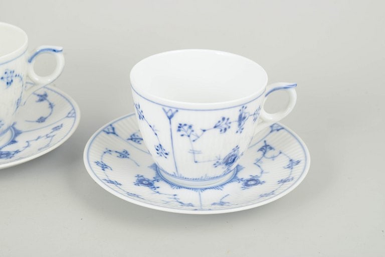 Royal Copenhagen, Denmark. Blue Fluted Plain, set of four porcelain coffee cups with saucers in - 3