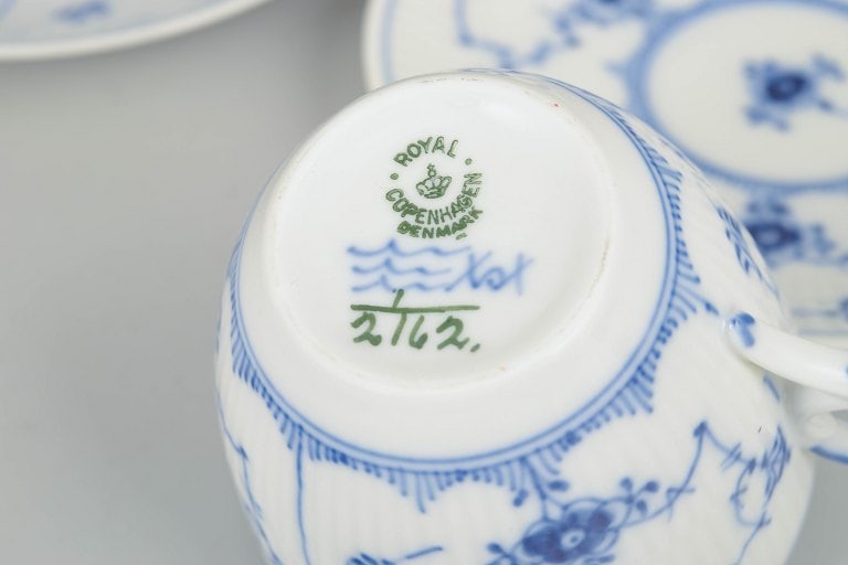Royal Copenhagen, Denmark. Blue Fluted Plain, set of four porcelain coffee cups with saucers in - 4