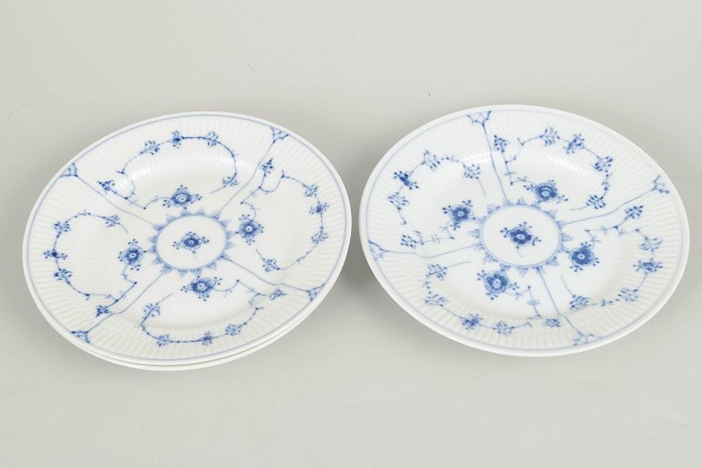 Royal Copenhagen, Denmark. Blue Fluted Plain, set of three porcelain salad plates in cobalt - 2