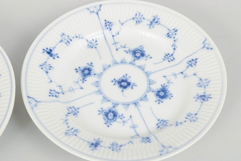 Royal Copenhagen, Denmark. Blue Fluted Plain, set of three porcelain salad plates in cobalt - 3