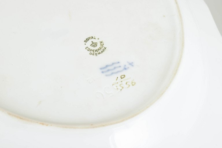 Royal Copenhagen, Denmark. Blue Flower Curved oval serving dish with blue floral motif in relief. - 4