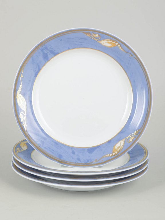 Royal Copenhagen, Denmark. Blue Magnolia, set of four porcelain plates. Approx. 1990s.: Royal Copenhagen Blue Magnolia, set of four plates. Fine porcelain salad plates in the Blue Magnolia pattern, model 619, produced in the 1990s. First factory quality and factory marked. Origin: Denmar