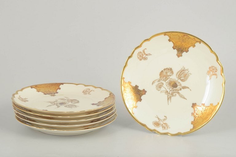 Rosenthal, Germany. "Elfenbein" series, set of six gold decorated plates with ivory-toned relief (1 of 4)