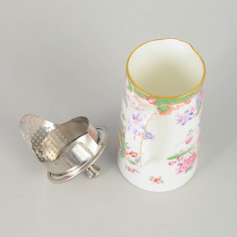 Royal Doulton, England. "Temple" porcelain pitcher with lid with colourful floral decoration. - 3