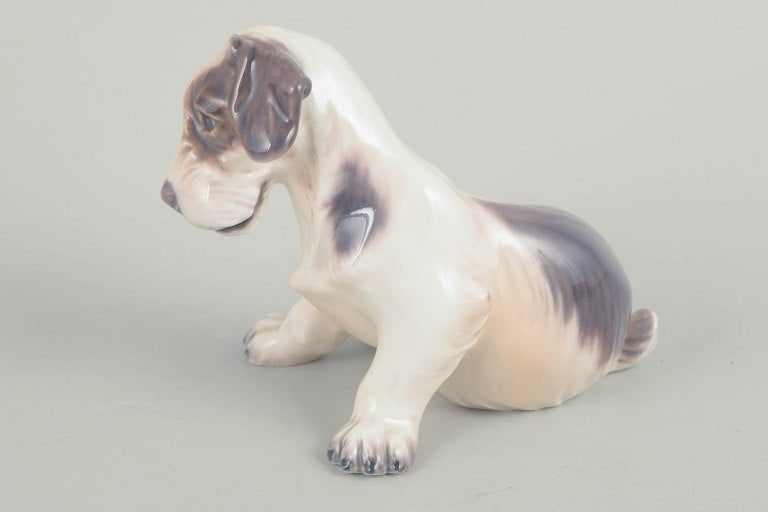 Dahl Jensen, Denmark. Porcelain dog figurine in muted tones with brown-grey accents. Approx. 1930s. - 3
