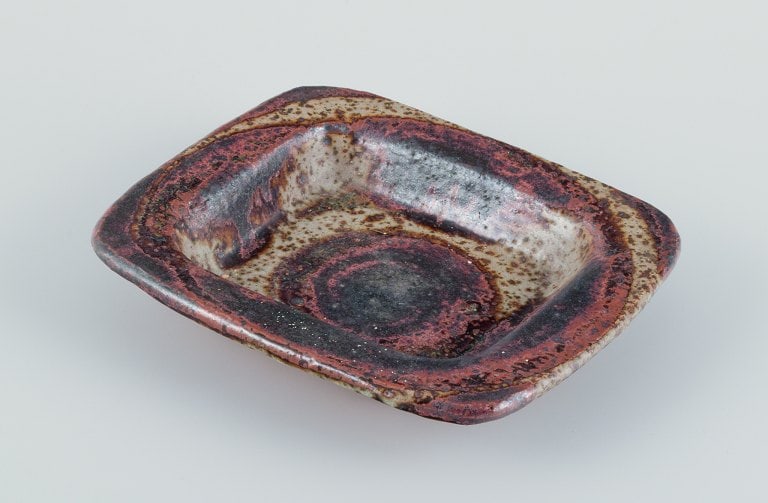 European studio ceramic artist. Unique ceramic bowl with brown glaze. - 4