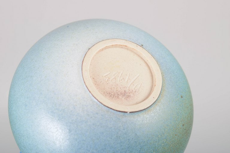 Unique Swedish studio spherical pottery vase with turquoise-blue glaze, signed BS. Approx. 1980s. - 4