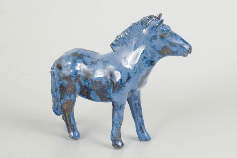 Nils-Erik Zetterström, Sweden. Ceramic foal figure with glossy glaze in blue tones. Approx. - 2