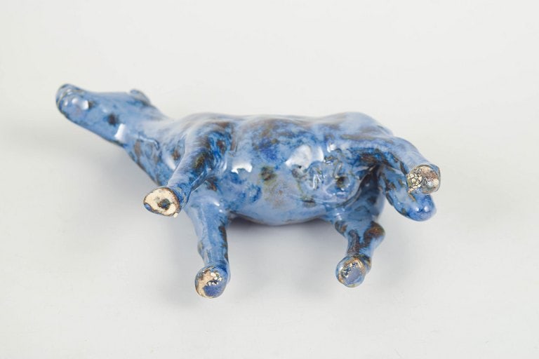 Nils-Erik Zetterström, Sweden. Ceramic foal figure with glossy glaze in blue tones. Approx. - 4