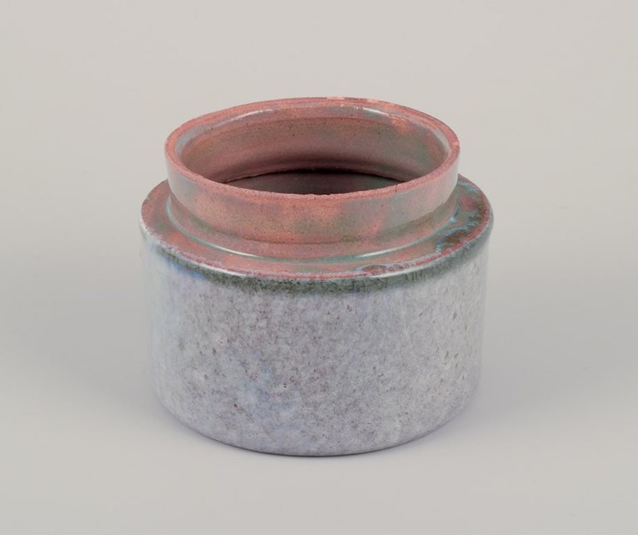 European studio potter. Two unique ceramic jars, one with a lid. Glazed in earth tones and blue-gray - 5