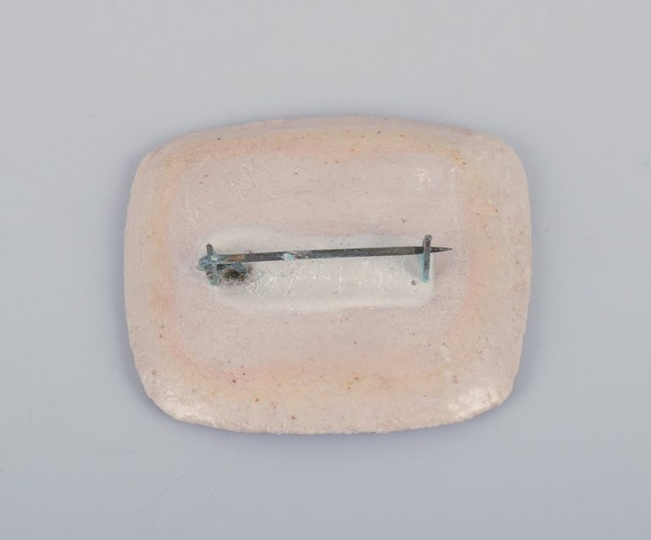 Ole Bjørn Krüger, Danish sculptor and ceramicist. Five unique brooches in glazed stoneware - 3