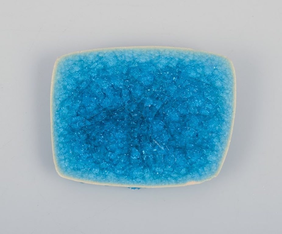 Ole Bjørn Krüger, Danish sculptor and ceramicist. Five unique brooches in glazed stoneware - 6