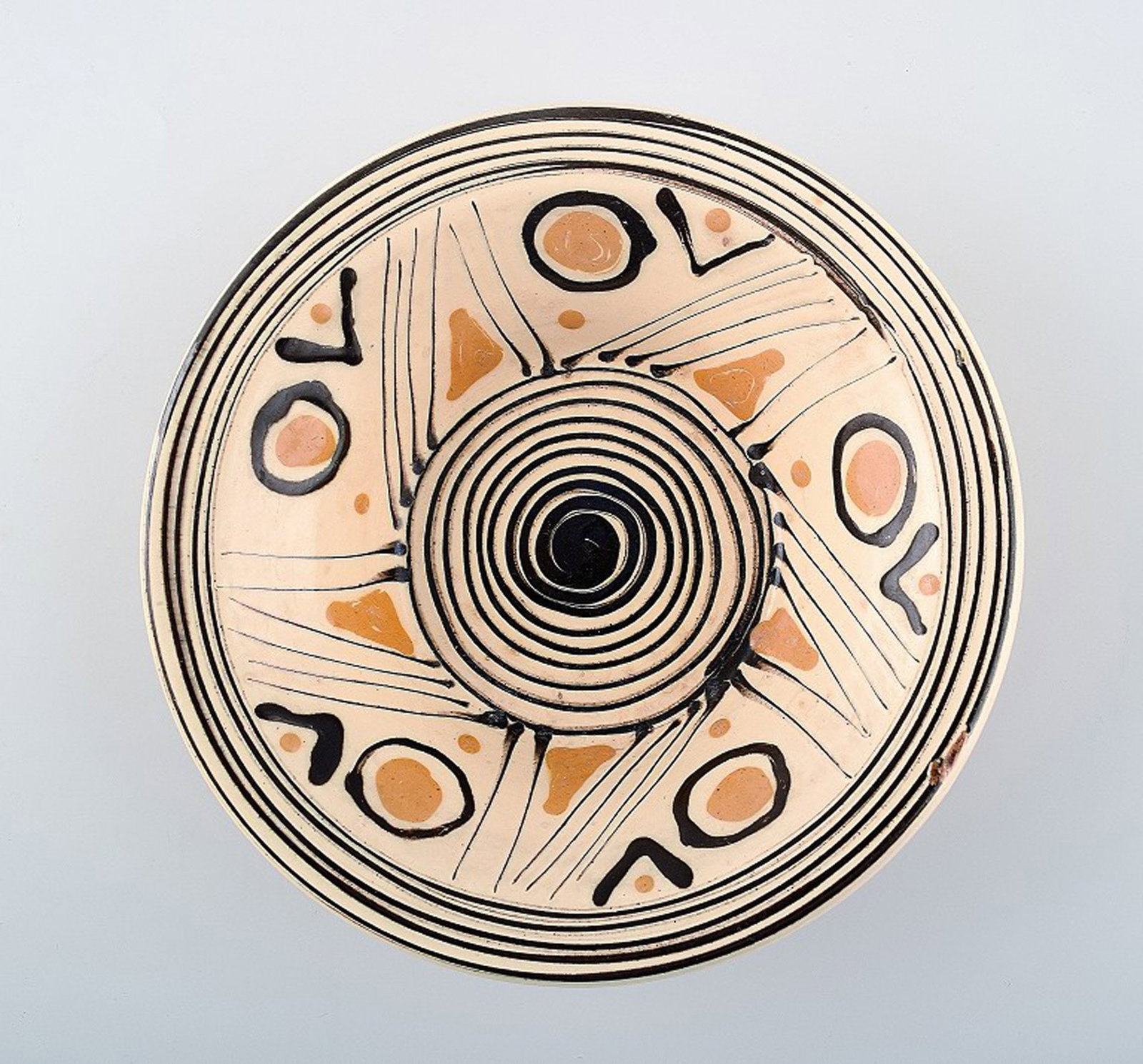 Kähler, HAK, glazed stoneware bowl.: Kähler, HAK, glazed stoneware bowl. App. 1940s. Marked. Dimensions: 16 x 5 cm. In good condition.; Kähler, HAK, glazed stoneware bowl. App. 1940s. Marked. Dimensions: 16 x 5 cm. In good cond