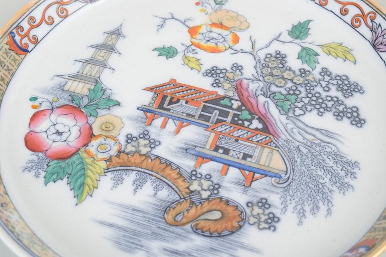 Rörstrand Japan, Sweden. Round faience tray with polychrome decoration in an orientalist - 3