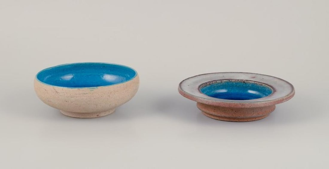 Nils Kähler for Kähler, Denmark. Two ceramic bowls with turquoise glazed interior. Ca. (1 of 8)