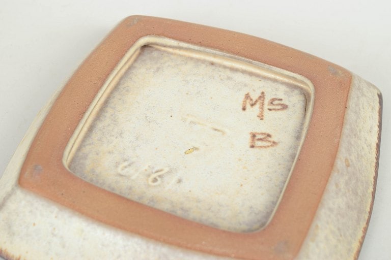 Marianne Starck for Michael Andersen, Denmark. Bornholm, stoneware dish with relief decoration and - 4