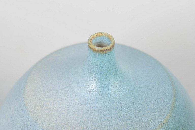 Unique Swedish studio spherical pottery vase with turquoise-blue glaze, signed BS. Approx. 1980s. - 3