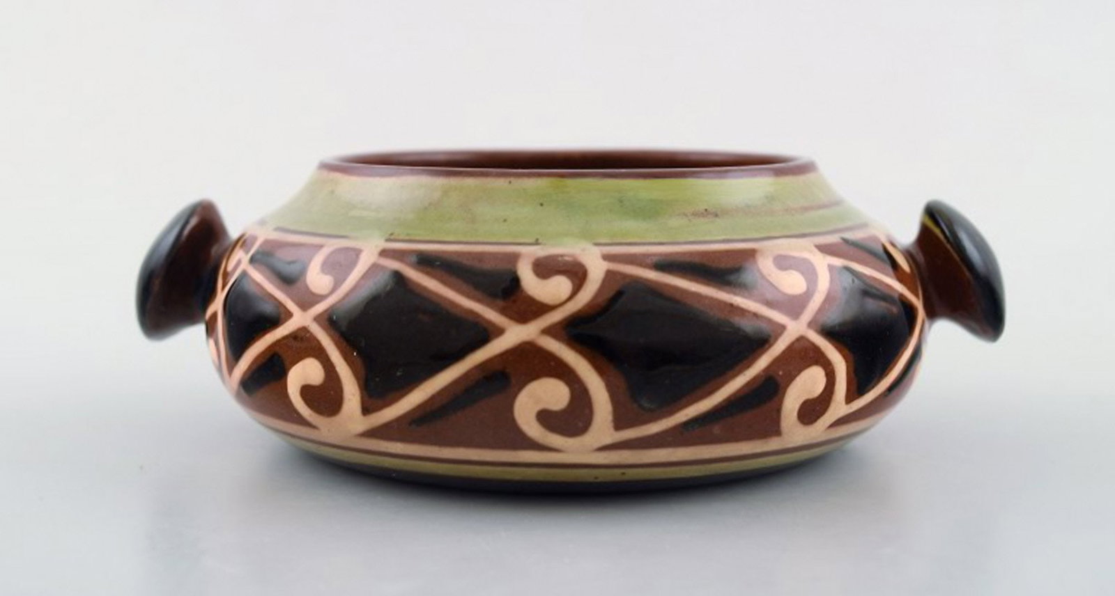 Kähler, Denmark, glazed bowl with handles, stoneware.: Kähler, Denmark, glazed bowl with handles, stoneware. Stamped. 1930 s. Measures: 12,5 cm. x 3.5 cm. In perfect condition.; Kähler, Denmark, glazed bowl with handles, stoneware. Stamped.