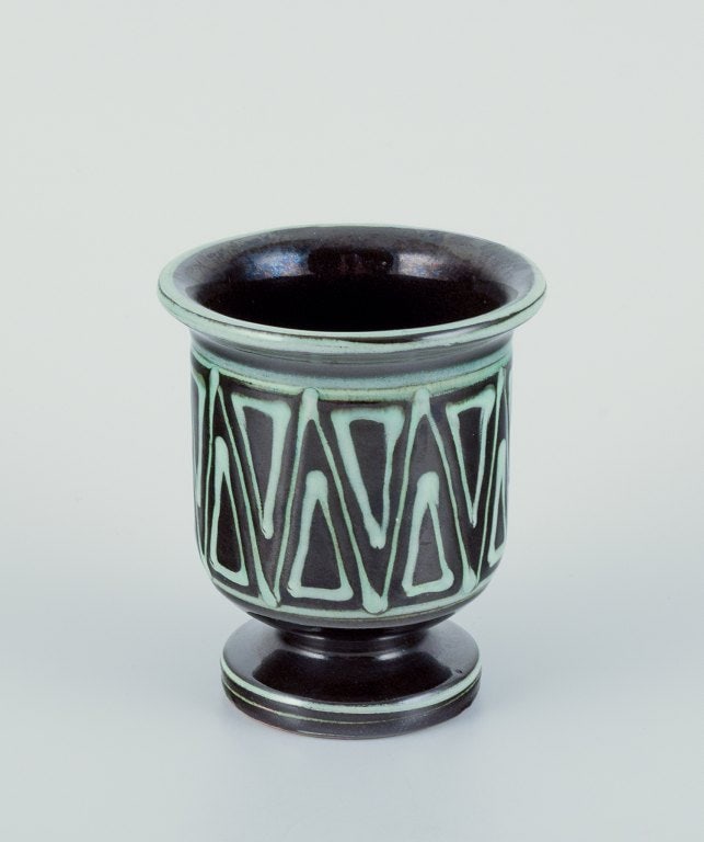 Kähler, Denmark. Small vase and small bowl with a handle shaped like a bird. Handmade ceramic. - 2