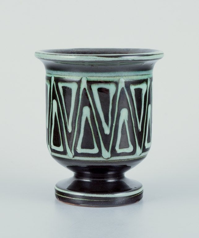 Kähler, Denmark. Small vase and small bowl with a handle shaped like a bird. Handmade ceramic. - 3