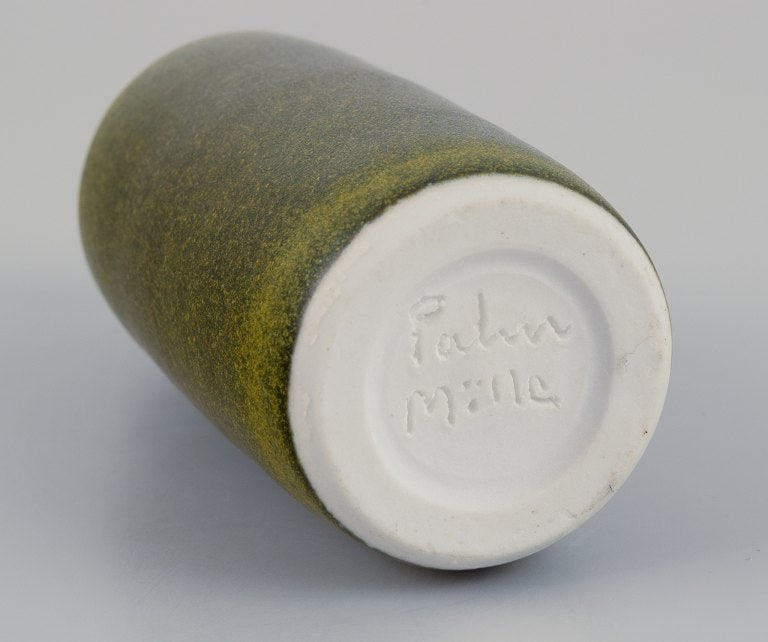 Rolf Palm (1930-2018), Swedish ceramicist. Unique miniature vase with glaze in yellow-green hues. - 6