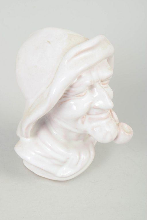 Michael Andersen & Søn, Denmark. Ceramic bust depicting an elderly fisherman with a pipe in a - 2
