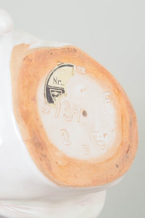 Michael Andersen & Søn, Denmark. Ceramic bust depicting an elderly fisherman with a pipe in a - 4