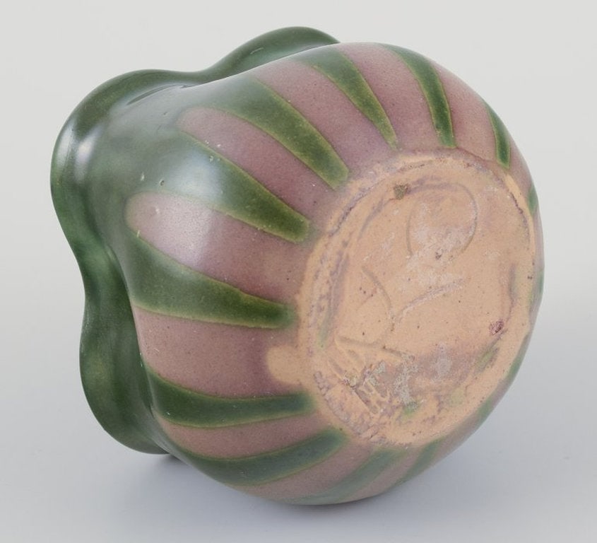 Kähler, Denmark. Small Art Nouveau ceramic plant pot. Approximately 1910s. - 9