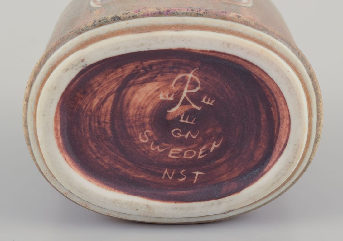 Gunnar Nylund for Rörstrand. Small ceramic vase with glaze in earthy tones. Mid-20th C. - 8