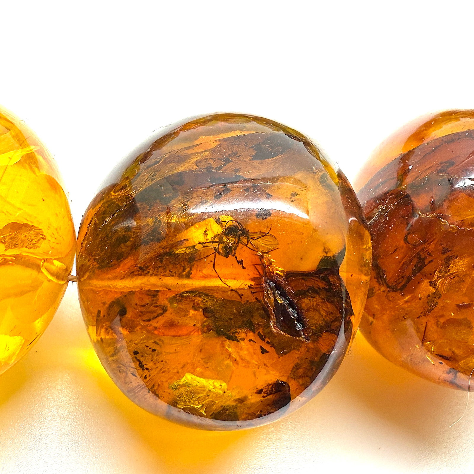 Remarkable Amber Necklace with Insect Inclusions - 5