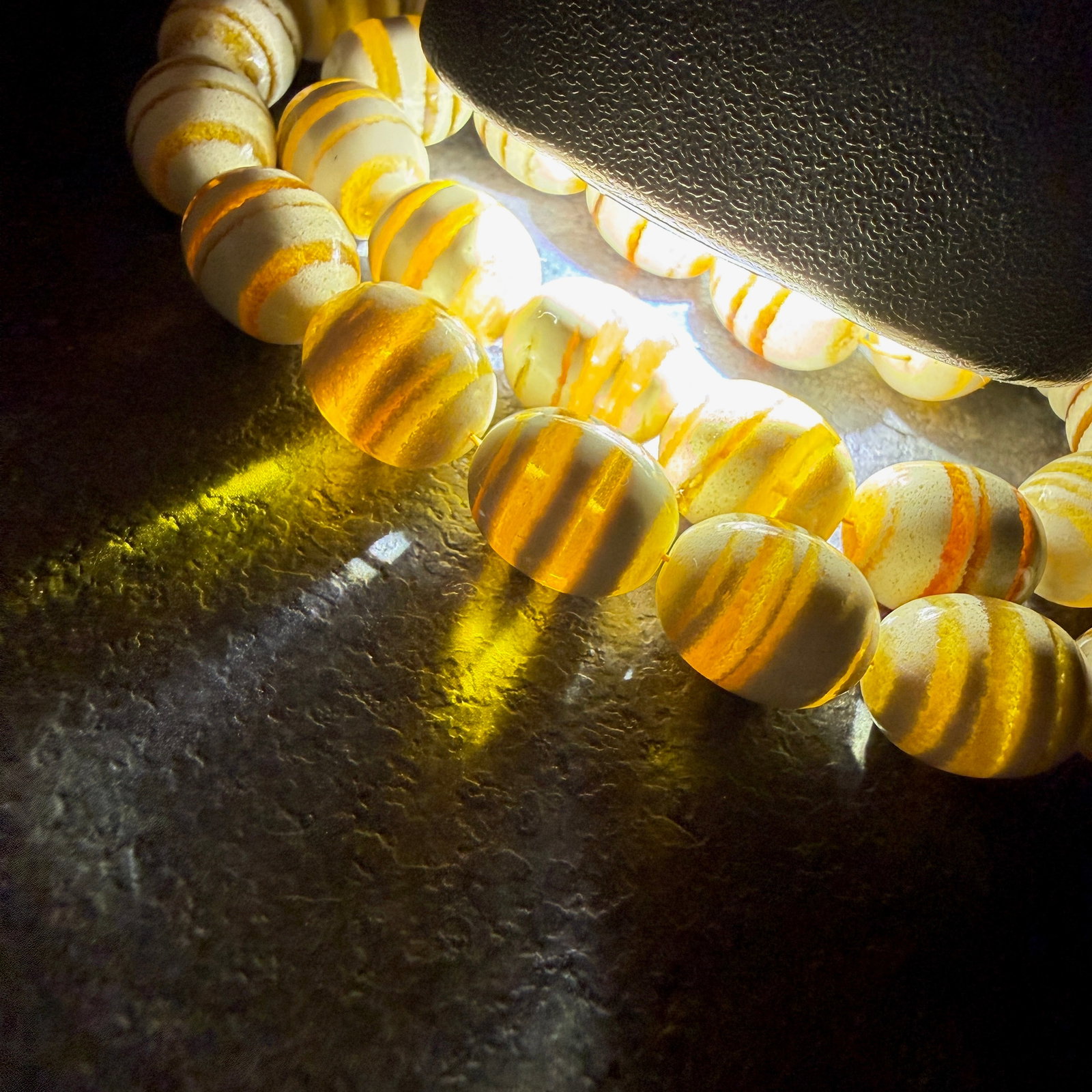 Extraordinary Amber Tesbih made from Round Amber beads with Tiger Pattern - 9