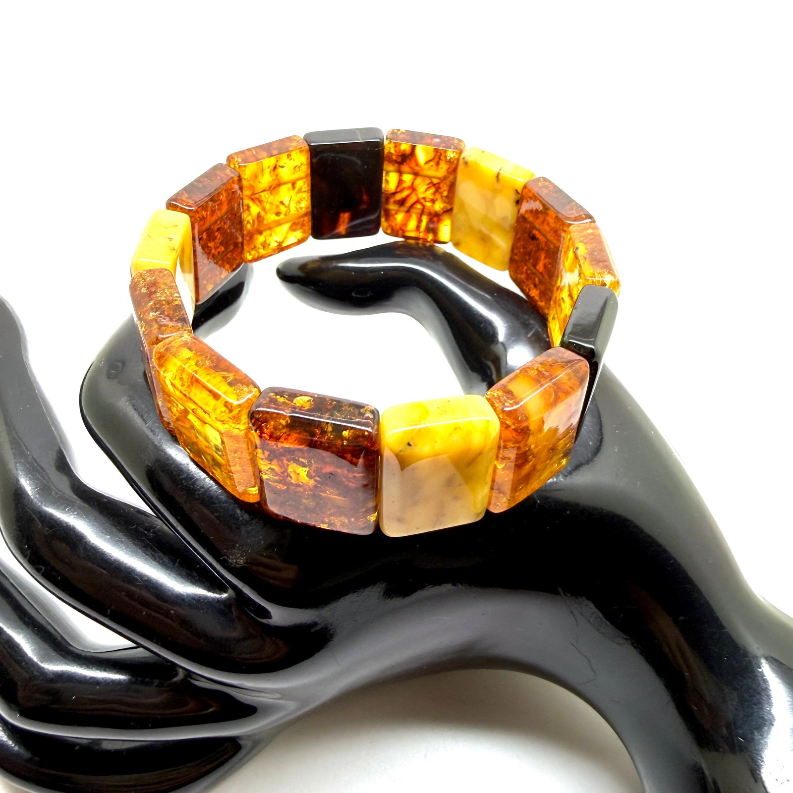 Grand Amber Cuff Bracelet - 9