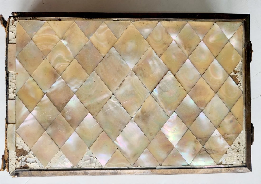 PHOTO ALBUM w/ MOTHER OF PEARL COVERS BRASS FRAME & CLASPS antique 19th CENTURY - 3