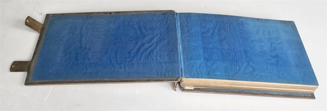 PHOTO ALBUM w/ MOTHER OF PEARL COVERS BRASS FRAME & CLASPS antique 19th CENTURY - 6
