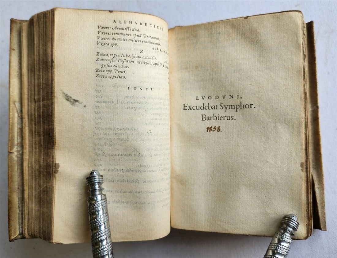 1558 JULIUS CAESAR Rerum ab se gestarum commentarii ILLUSTRATED antique VELLUM - 10