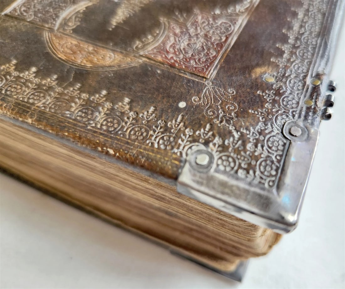 1650 BIBLE in ENGLISH antique FINE ORIGINAL BINDING w/ SILVER CORNER PIECES - 17