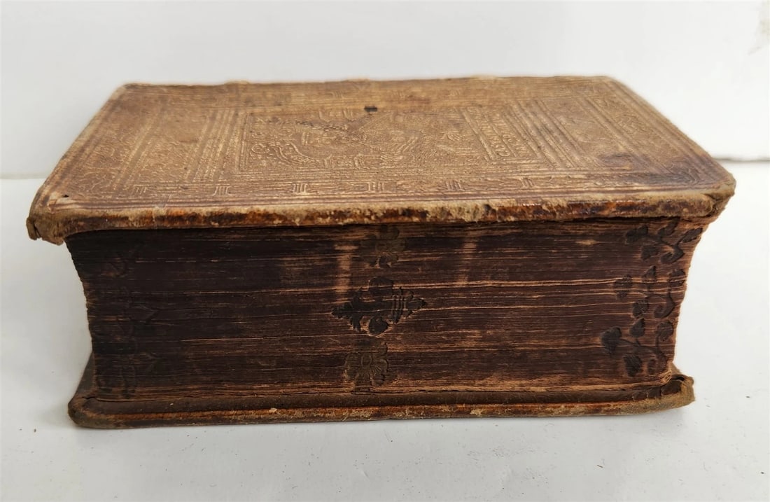 1566 PLUTARCH Parallel Lives of Illustrious Greeks & Romans ANTIQUE pigskin - 3