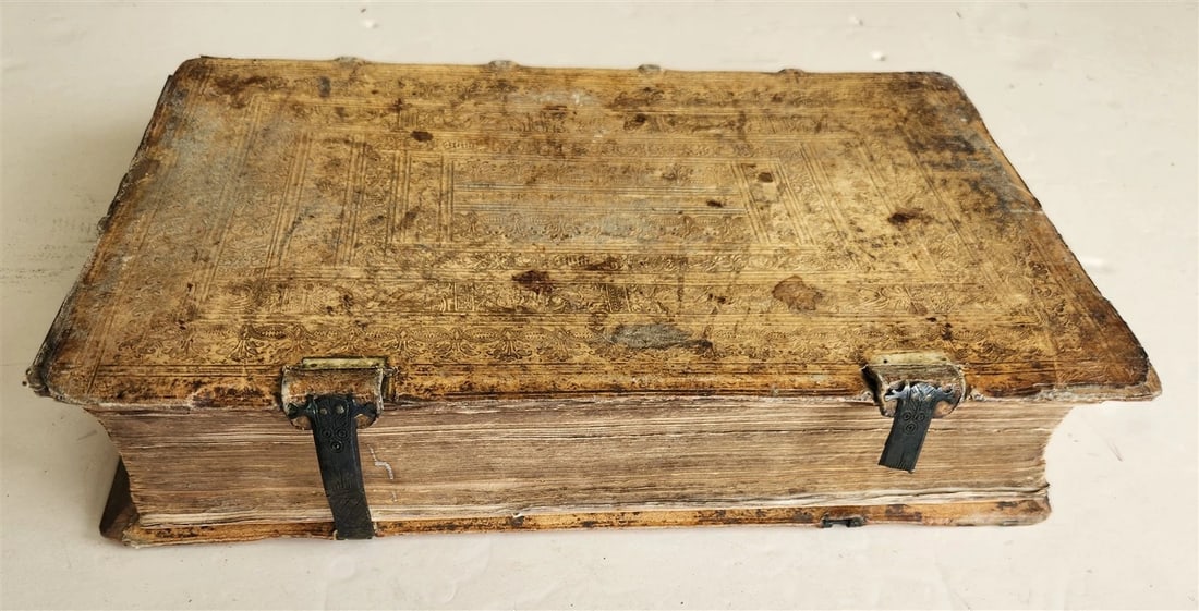 1576 ILLUSTRATED CHRONICLE pigskin bound folio ANTIQUE history & travel 15th C. - 12
