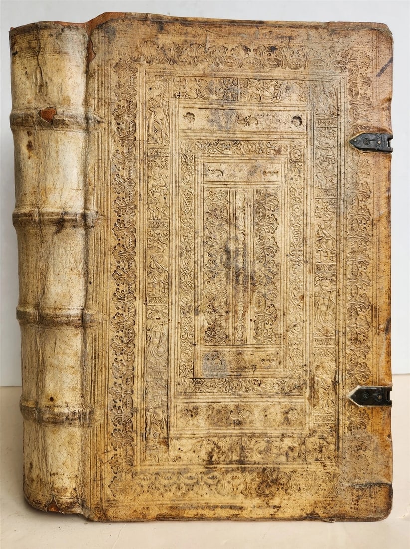 1576 ILLUSTRATED CHRONICLE pigskin bound folio ANTIQUE history & travel 15th C.: Title: 1576 ILLUSTRATED CHRONICLE pigskin bound folio ANTIQUE history & travel 15th C. Description: ALVAREZ, Francisco. General chronicen, das ist; Warhaffte eigentliche und kurtze