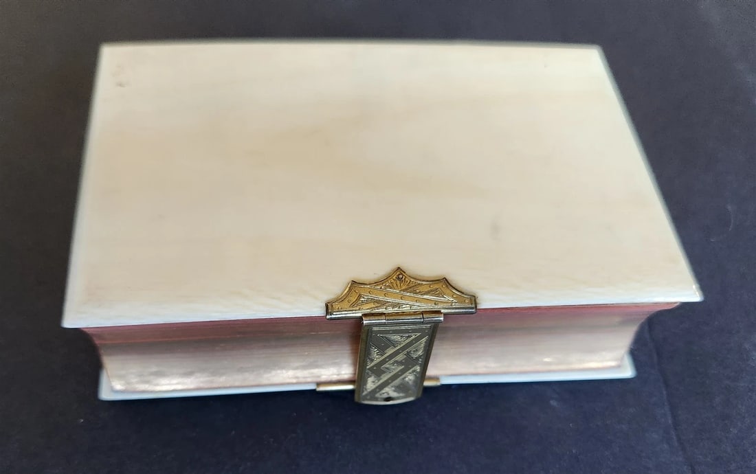 1890s COMMON PRAYER BOOK in ENGLISH antique NICE BINDING w/ APPLIED CROSS - 10