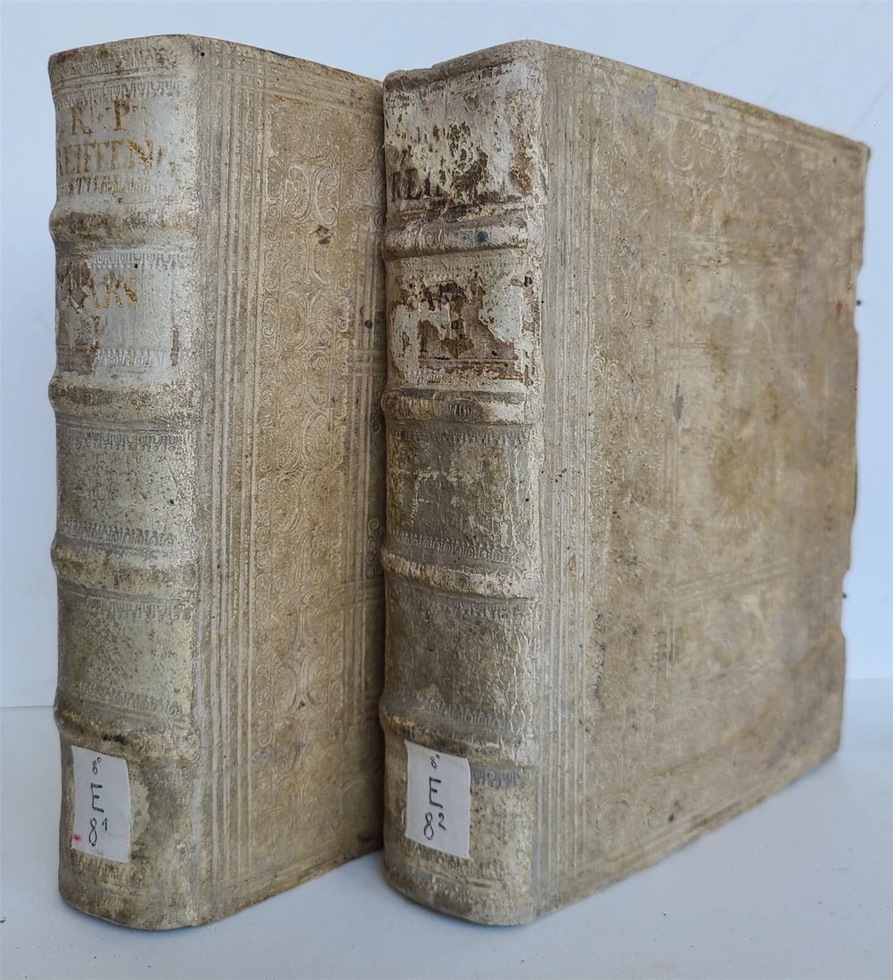 1726 THEOLOGIA MORALIS by A. Reiffenstuel 2 volumes antique PIGSKIN BINDING: Title: 1726 THEOLOGIA MORALIS by A. Reiffenstuel 2 volumes antique PIGSKIN BINDING Description: Theologia moralis... novis denuo... per M. Kresslinger By the Freising Franciscan Anaklet Reiffenstuel