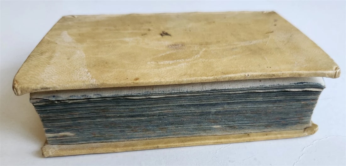 1554 LIFE of TWELVE CAESARS by SUETONIUS antique VELLUM BOUND ROMAN HISTORY - 4
