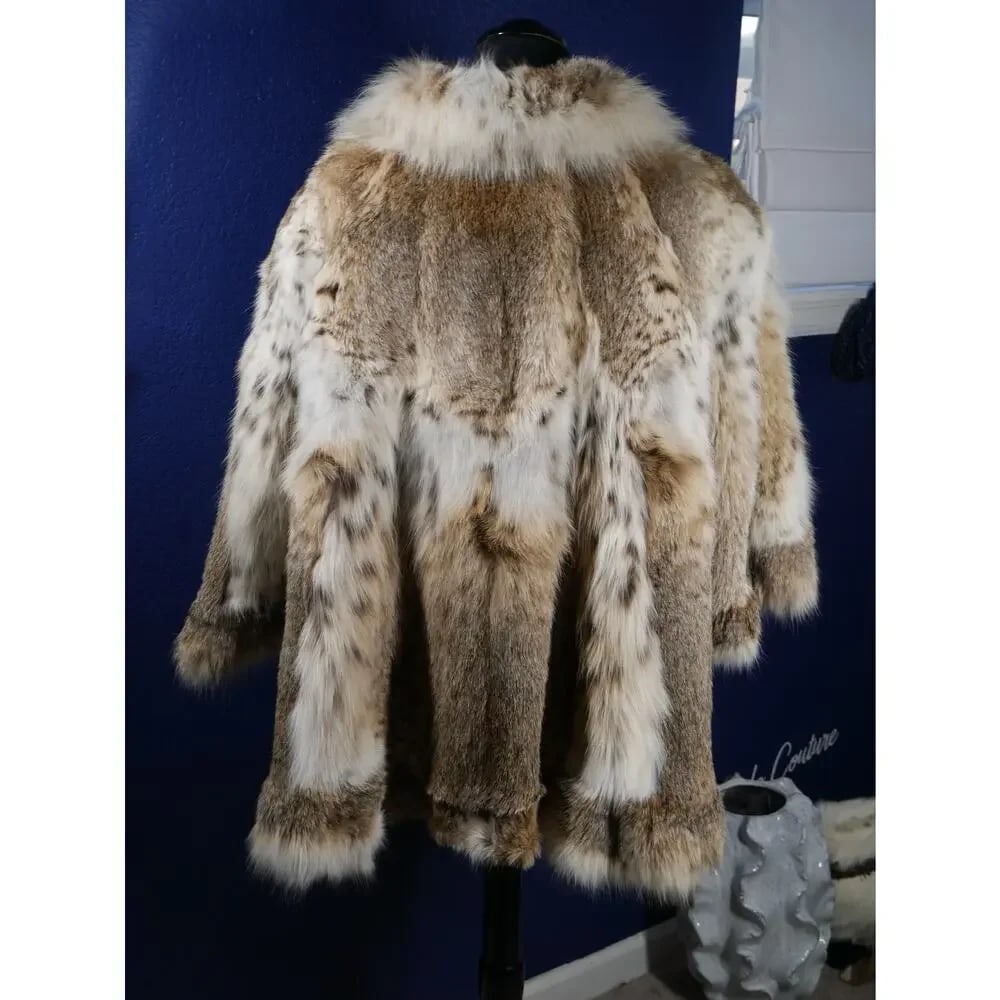 Gorgeous Spotted Lynx Bobcat Fur Coat Poncho Cape Jacket - 4