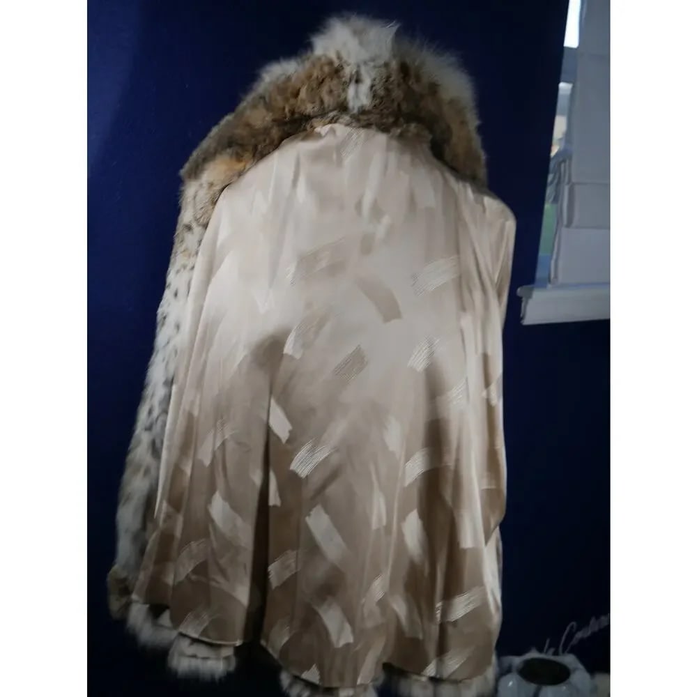 Gorgeous Spotted Lynx Bobcat Fur Coat Poncho Cape Jacket - 6