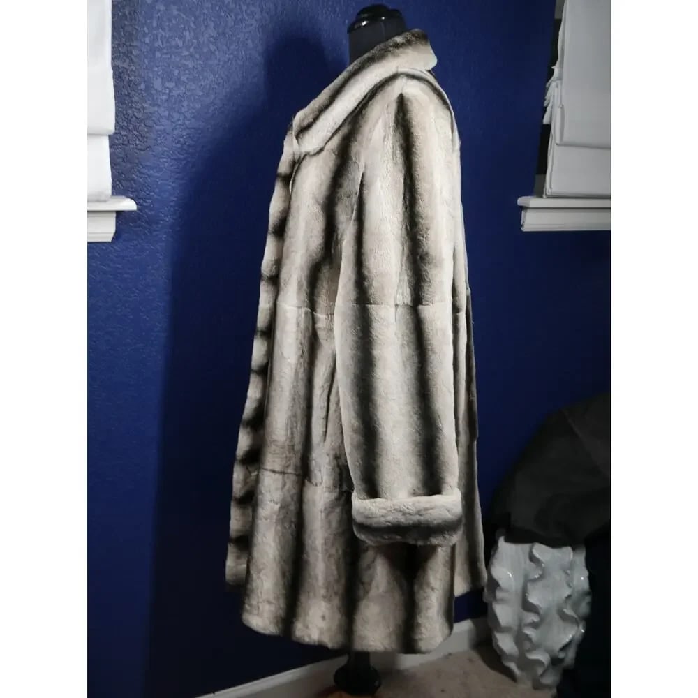 Stunning NWOT Chinchilla Rex Fur Coat Jacket - 2