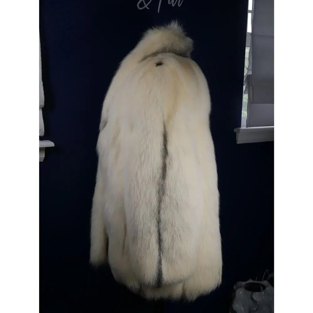 Beautiful Pearl Platinum Fox Fur Coat Jacket & matching hat! - 2