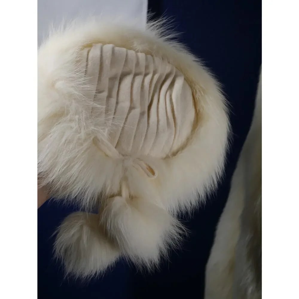 Beautiful Pearl Platinum Fox Fur Coat Jacket & matching hat! - 6