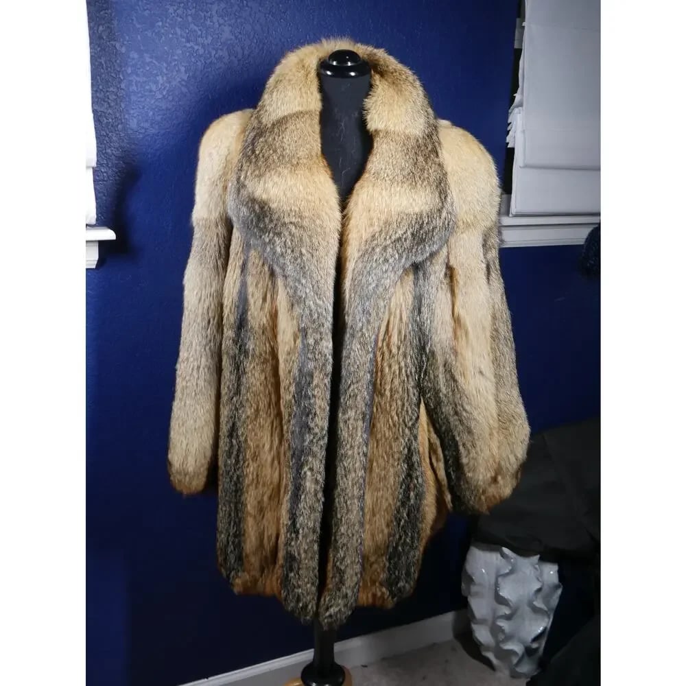 Amazing American Plains Fox Fur Coat Jacket Unisex! (1 of 5)