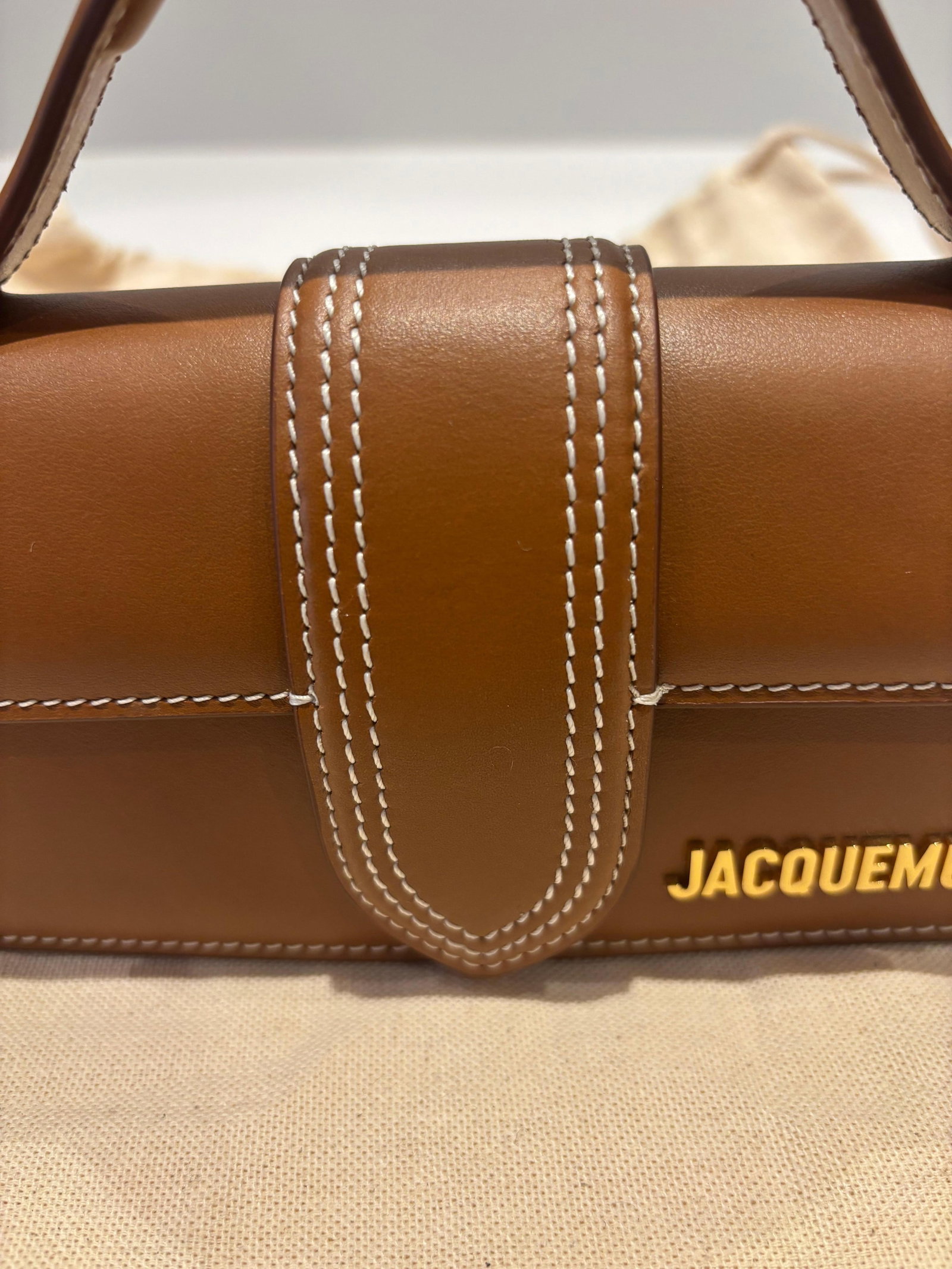 NEW Jacquemus Bambino Mini Light Brown Calf Leather Crossbody Bag - 4